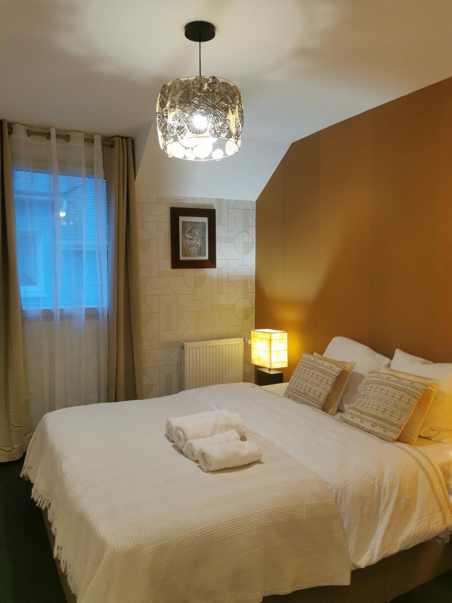 La Maison Olivia La Riviere-Saint-Sauveur Luaran gambar